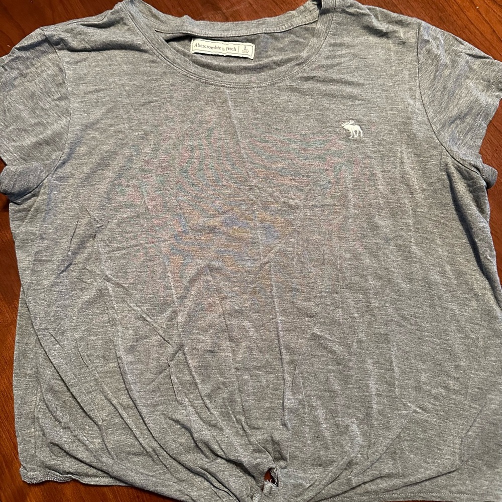 Women’s large Abercrombie &Fitch knot tshirt